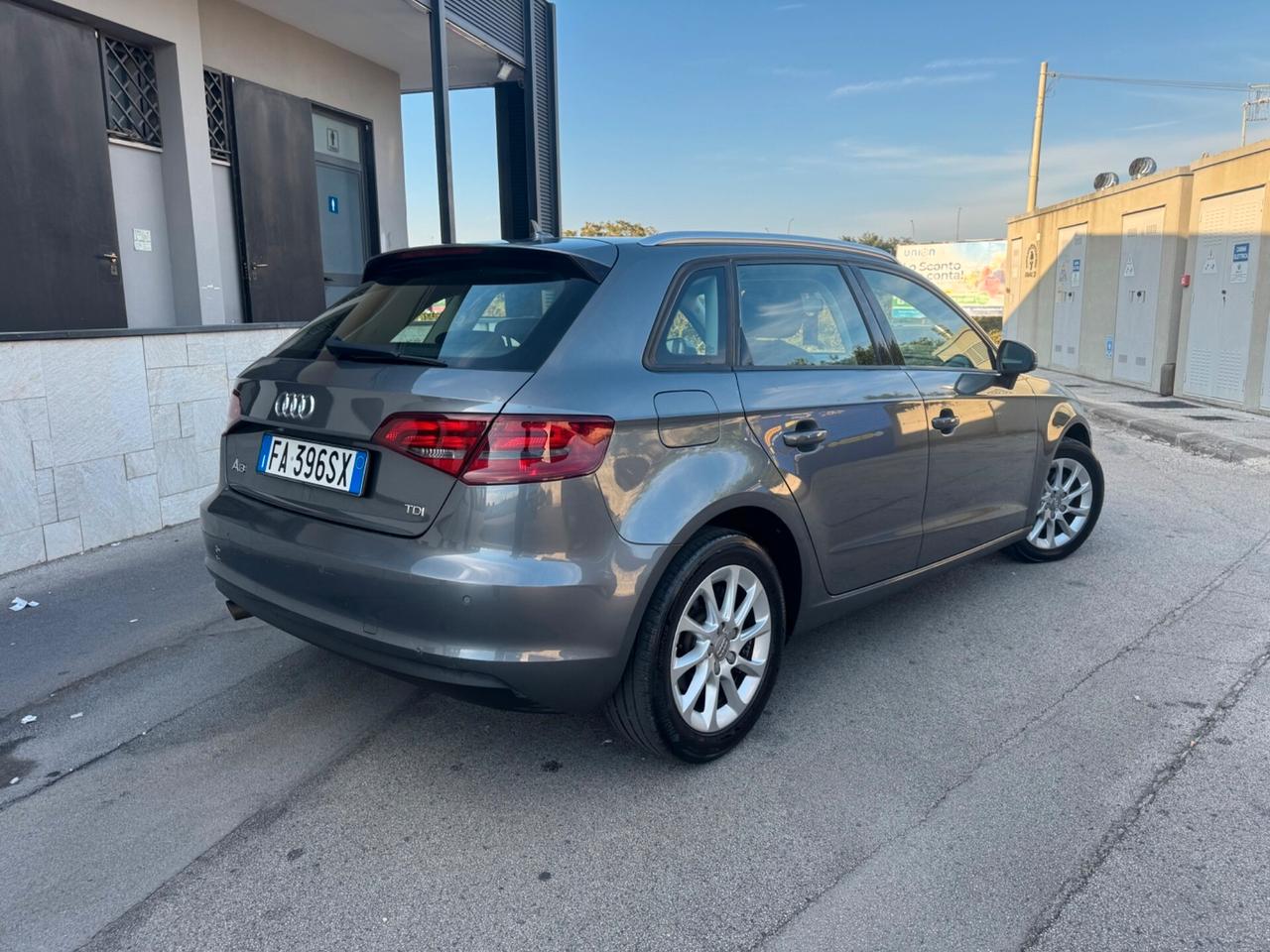 Audi A3 SPB 1.6 TDI Attraction