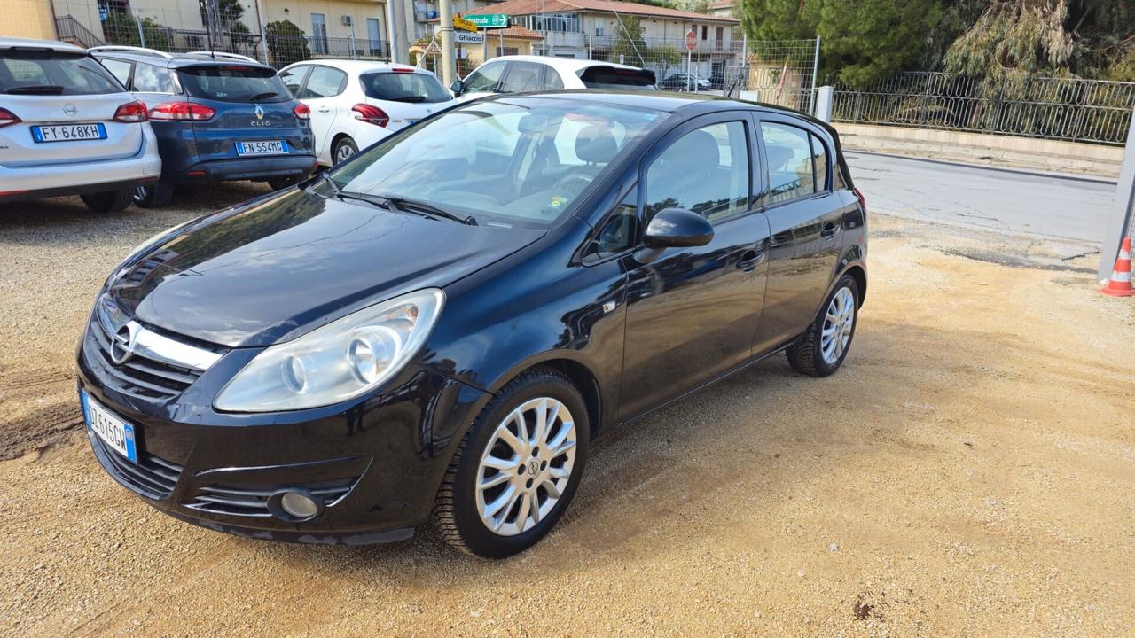 OPEL CORSA 1.2 80 CV BENZINA GPL 2010 CLUB E4 ADATTA PER NEO PATENTATI