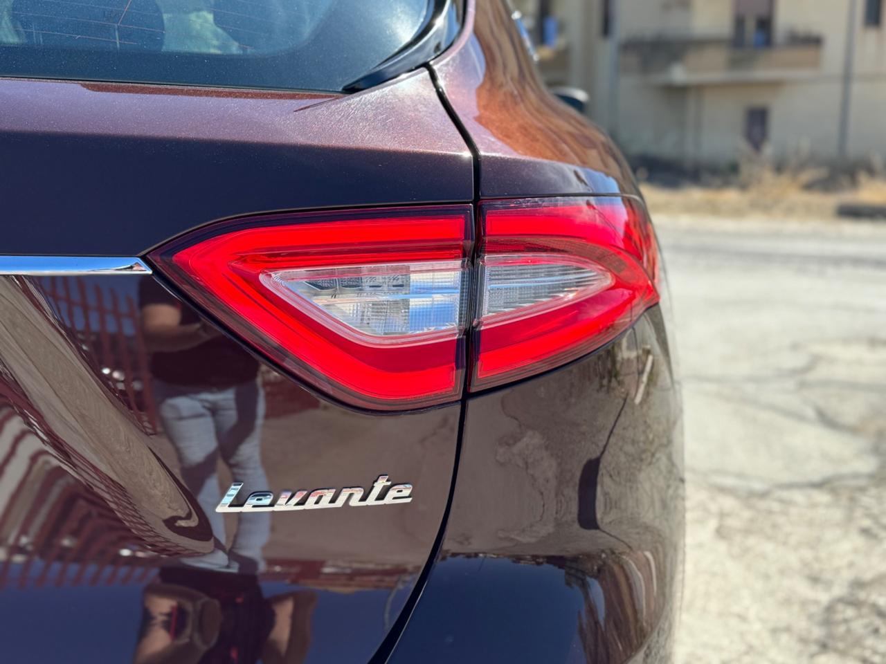 MASERATI LEVANTE 3.0 D 250 GRANSPORT FULL R21 IVA ESPOSTA