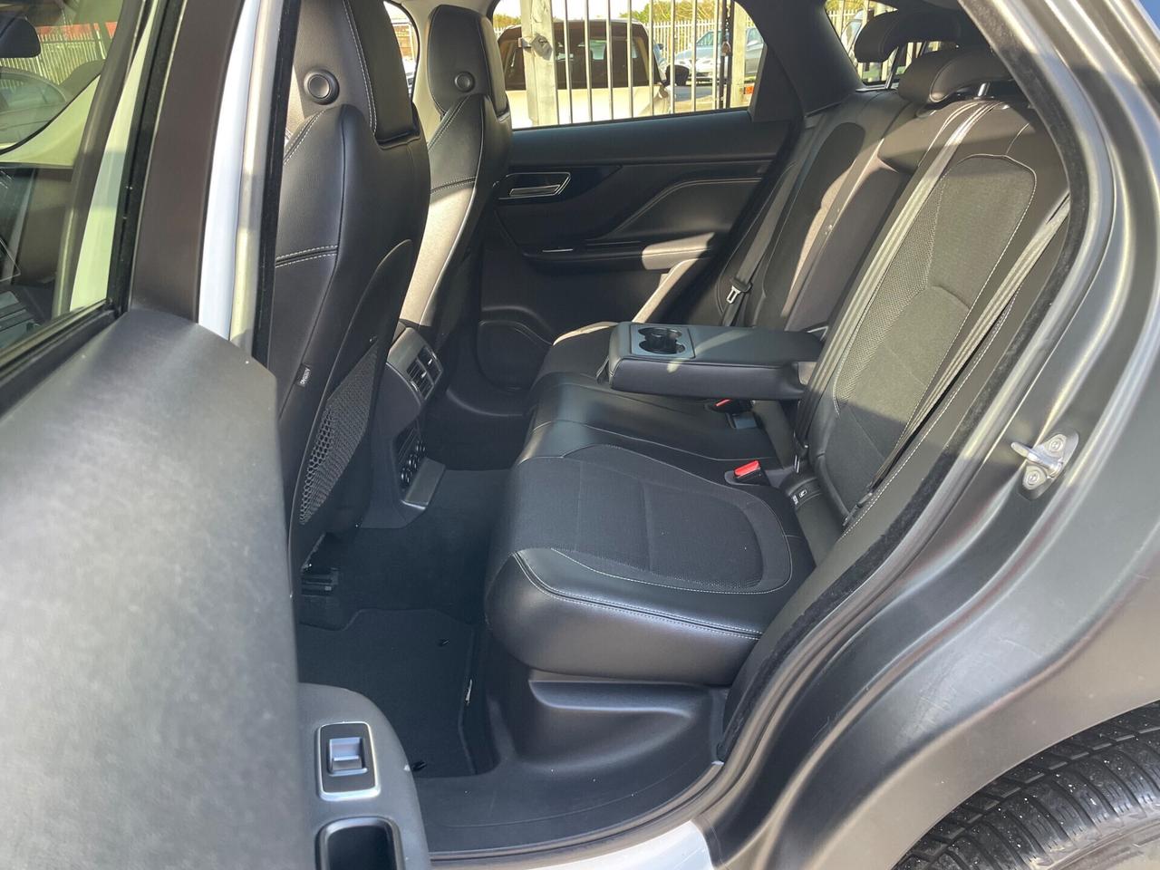 Jaguar F-Pace 2.0 D 240 CV AWD aut. R-Sport