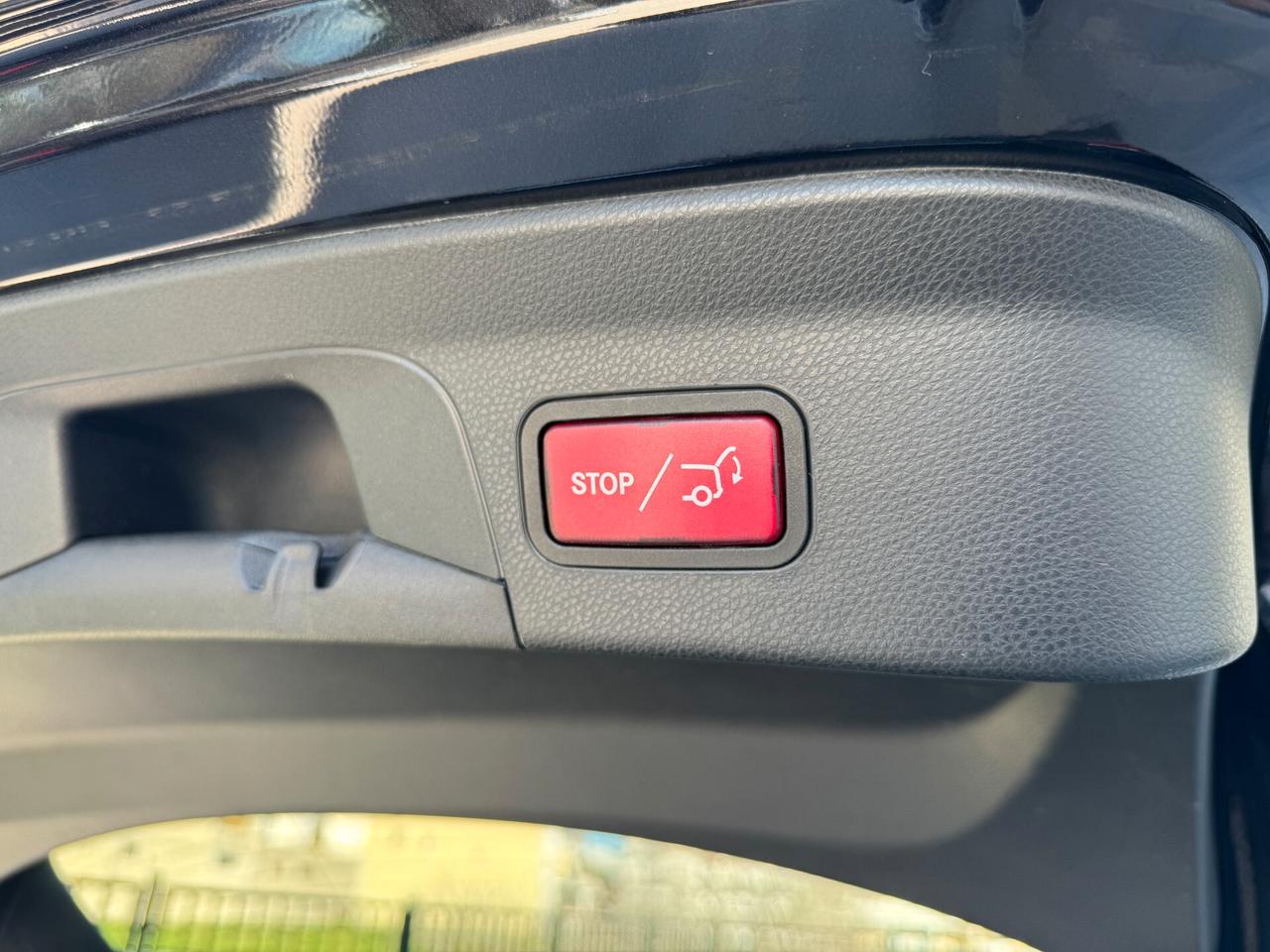 MERCEDES-BENZ GLC 300d COUPE' PREMIUM 245 CV 4matic AIRMATIC