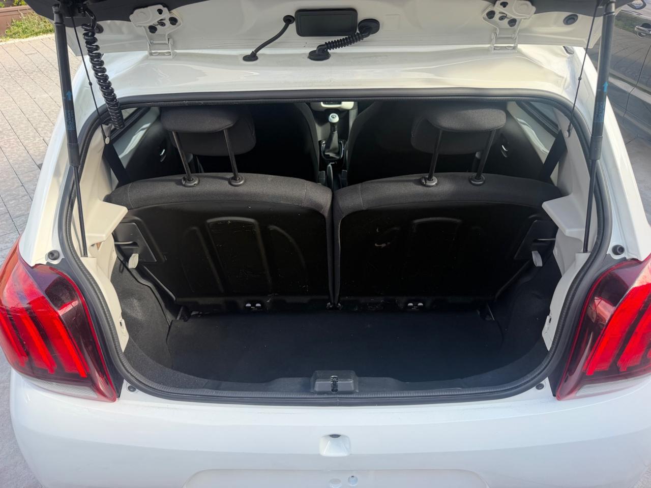Peugeot 108 1.2 VTi Roland Garros