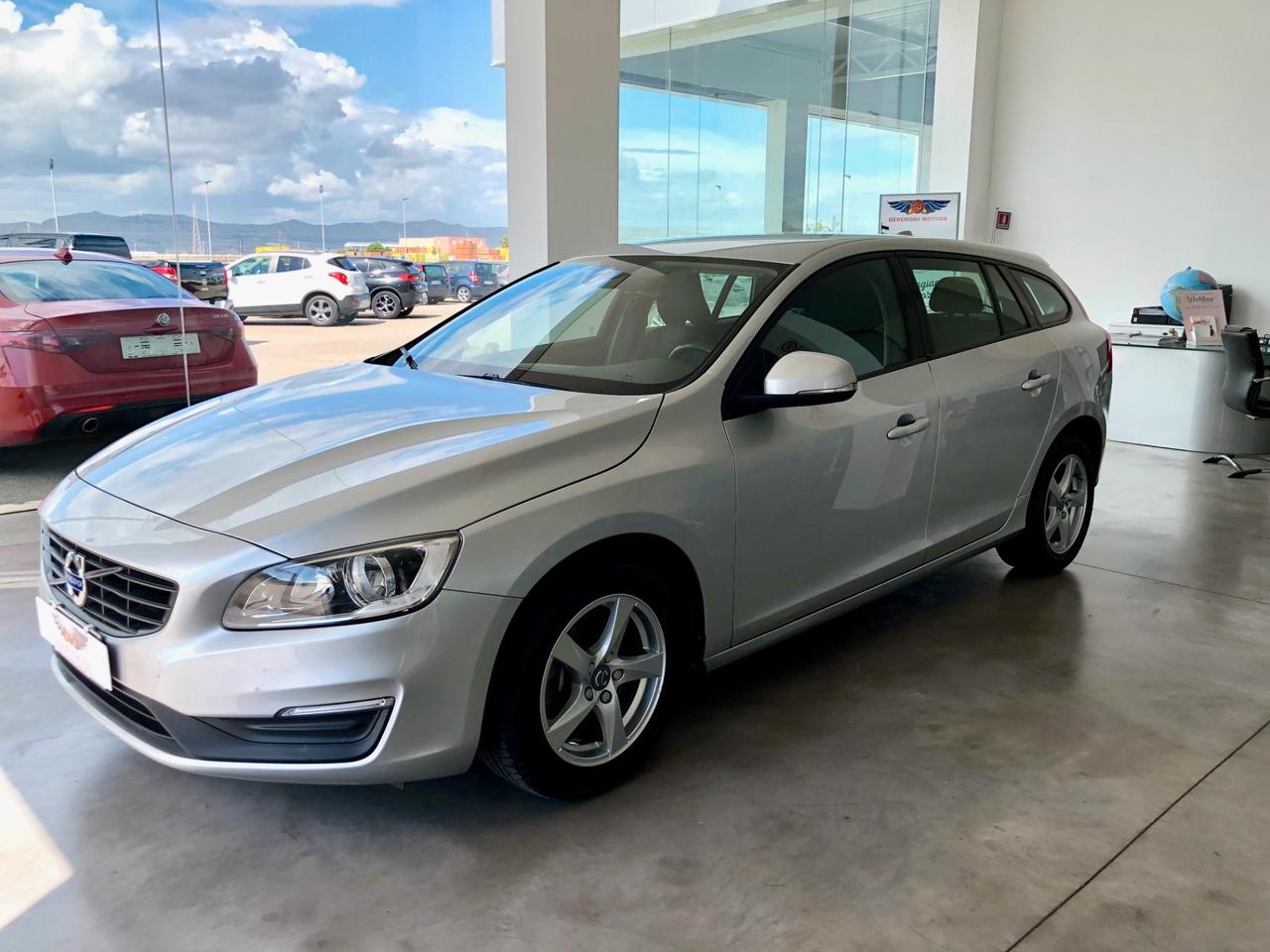 VOLVO V60 D2 GEARTRONIC KINETIC