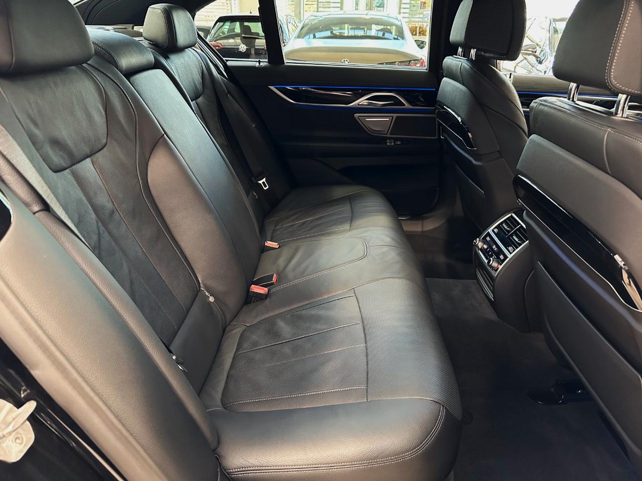 BMW 730 d Individual Composition - IVA Esposta