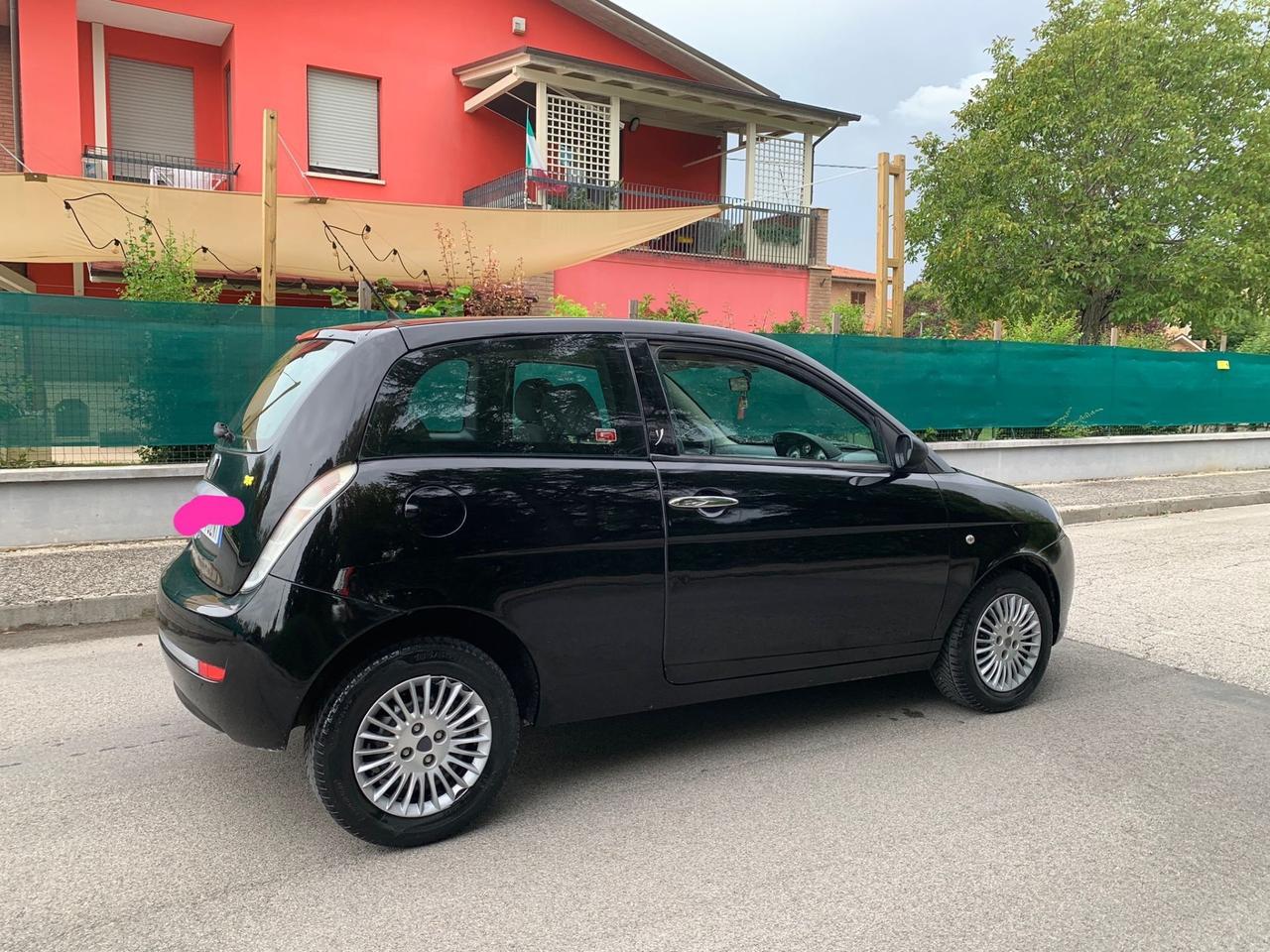 Lancia Ypsilon restailing 1.2 metano benzina