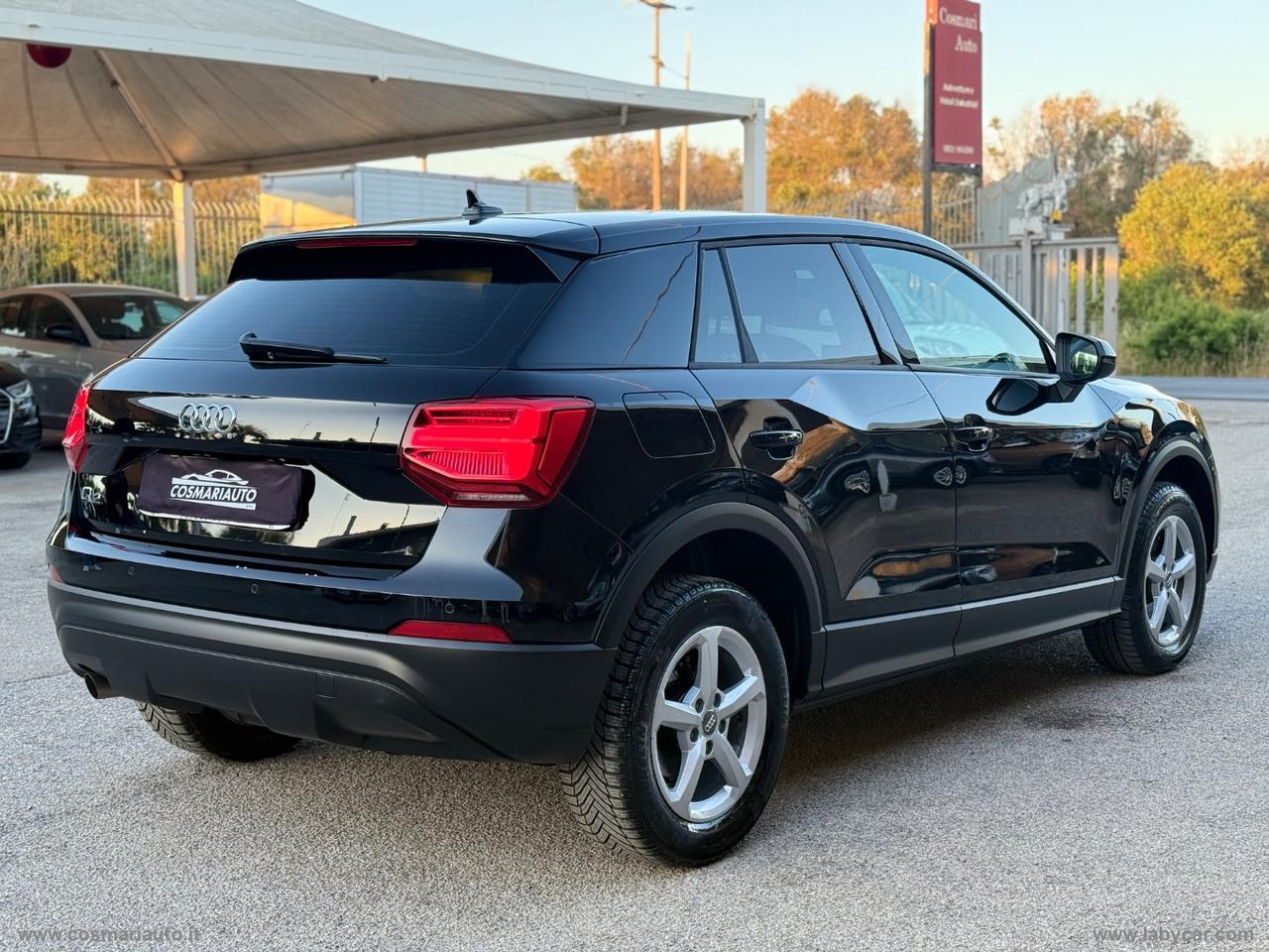 AUDI Q2 30 TDI S tronic Business Design
