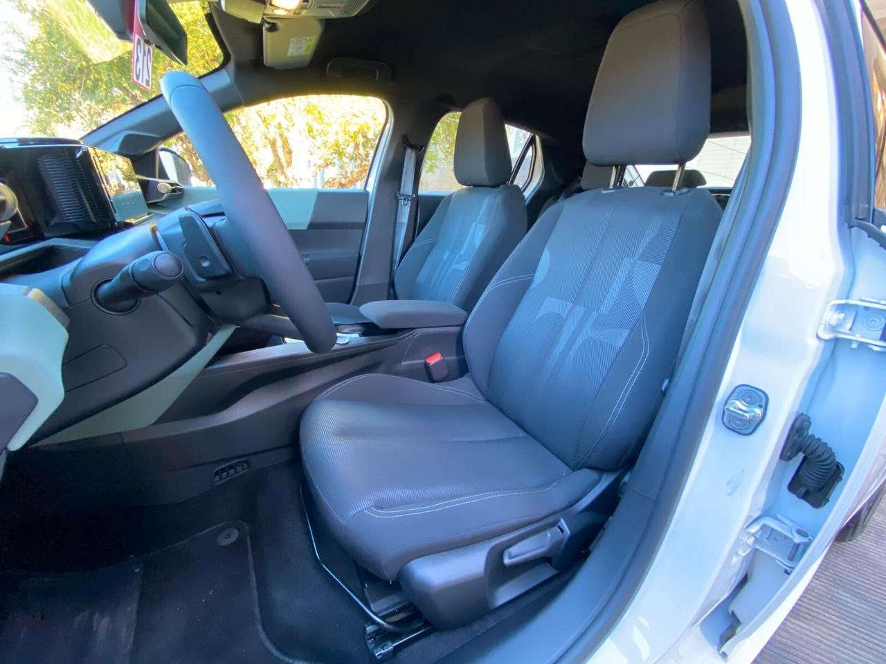 Lancia Ypsilon Hybrid e-DCT