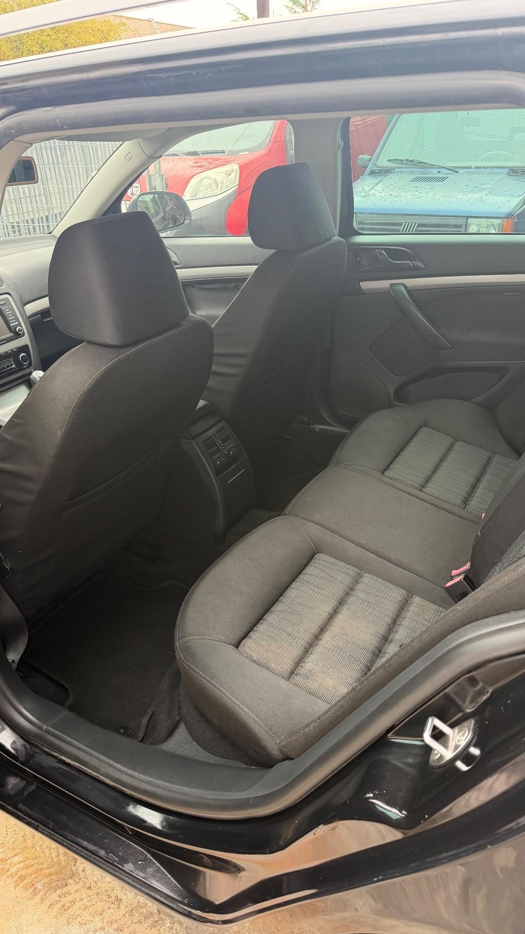 Skoda Octavia 1.6 TDI CR F.AP. Elegance