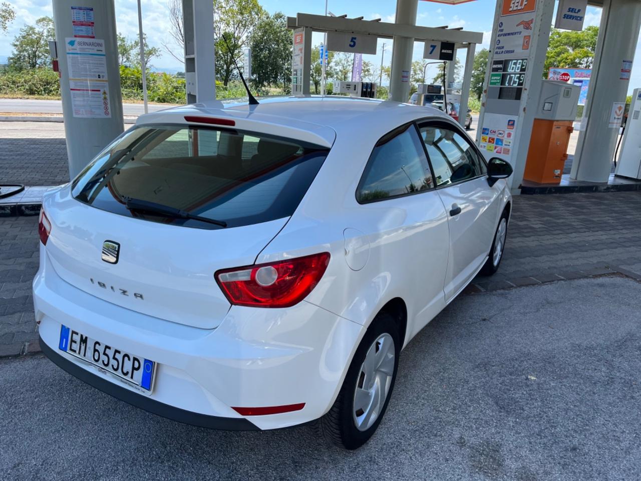 Seat Ibiza 1.2 70 CV 3 porte Reference ok neopatentati