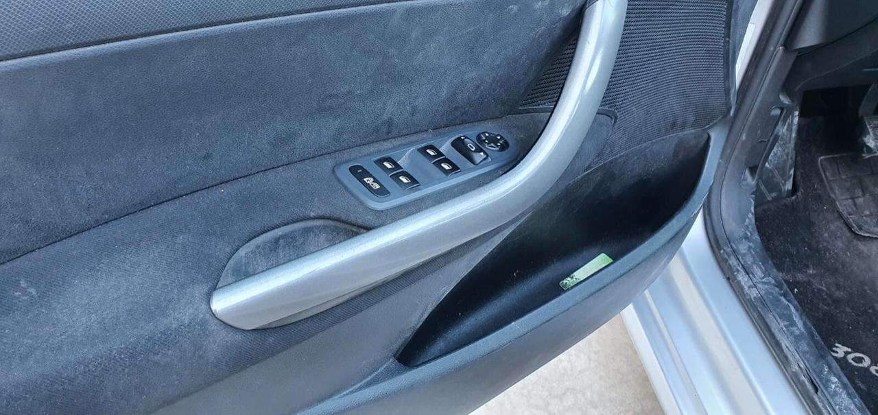 Peugeot 308 1.6 HDi 110CV SW Premium