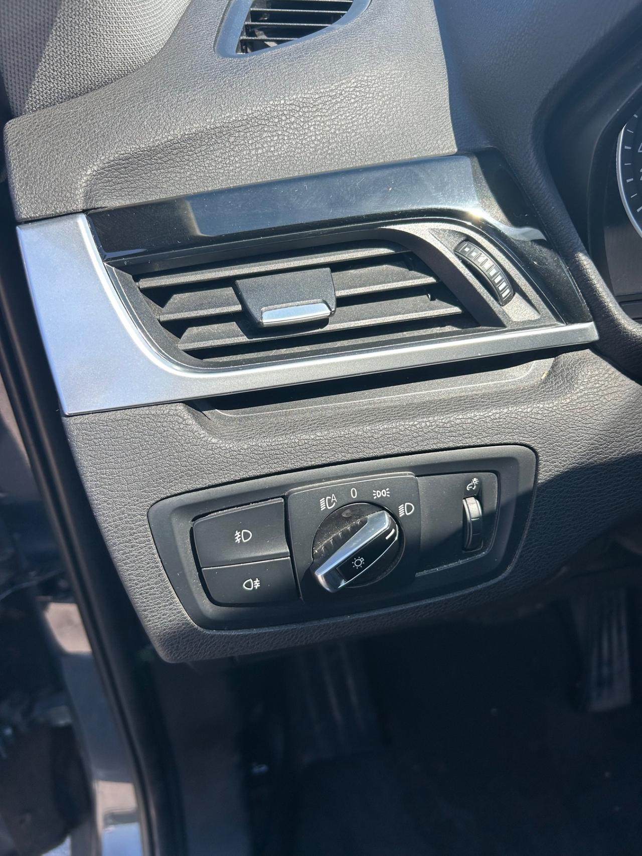 Bmw X1 sDrive18d Business Automatico