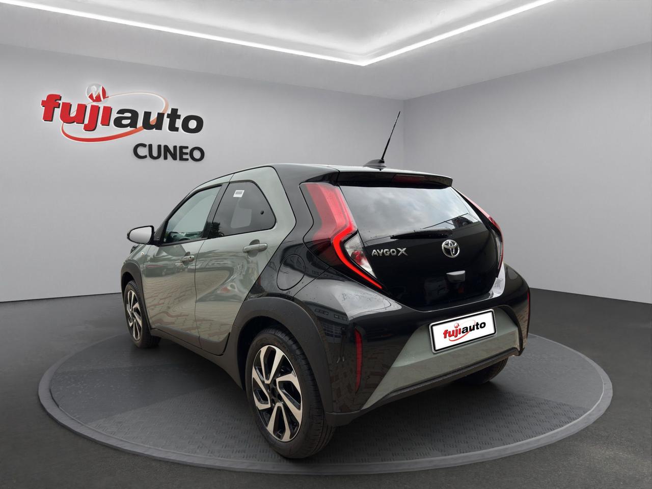 Toyota Aygo X - MY '24 5 porte TREND 1.0 VVT-i 5