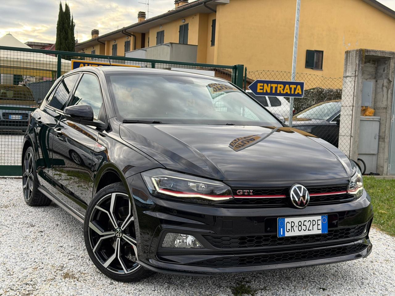 Volkswagen Polo 2.0 TSI DSG GTI