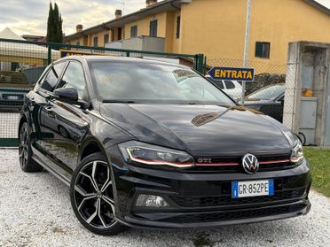 Volkswagen Polo 2.0 TSI DSG GTI