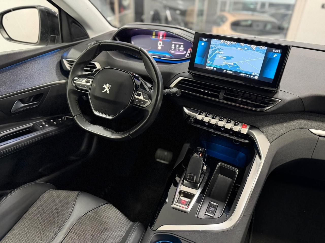 Peugeot 3008 BlueHDi 130 S&S EAT8 Allure