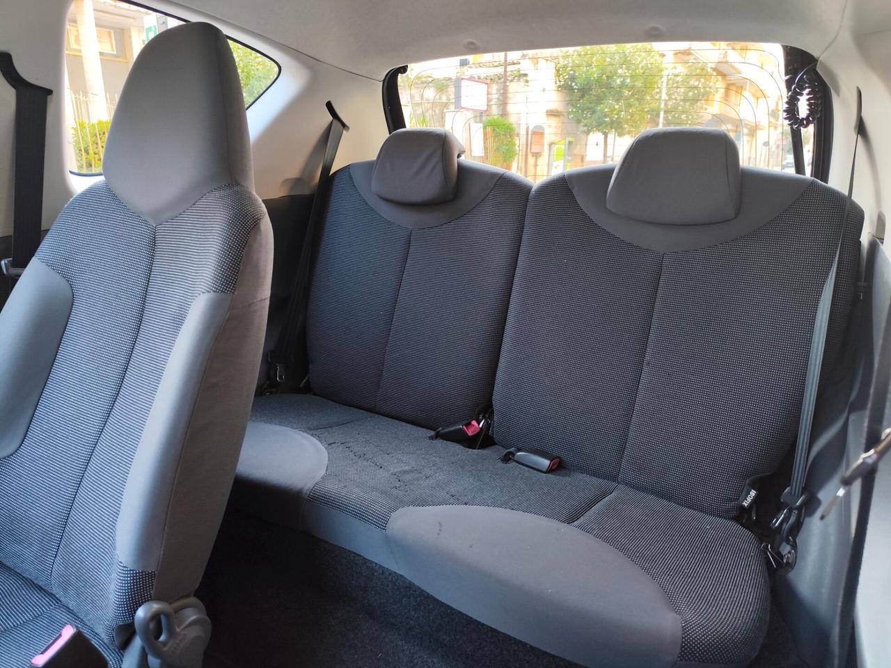Peugeot 107 1.0 BENZINA 68CV 3p