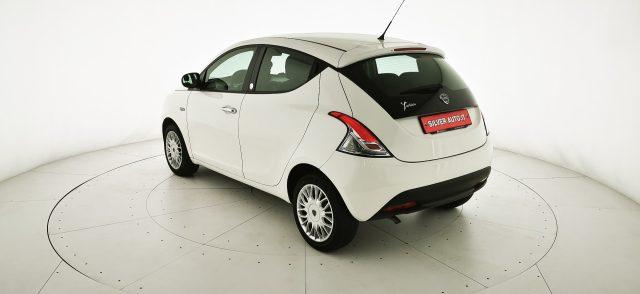 LANCIA Ypsilon 1.2 69 CV 5 porte GPL Ecochic Silver