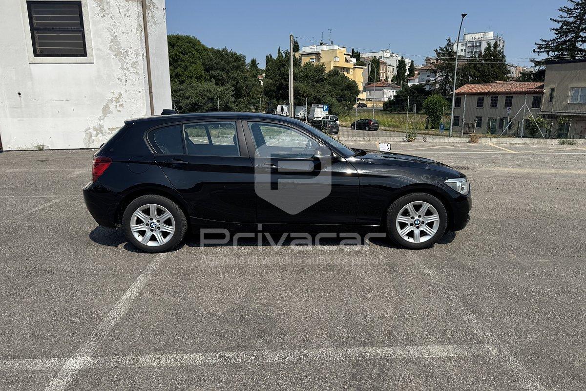 BMW 114d 5p. Unique