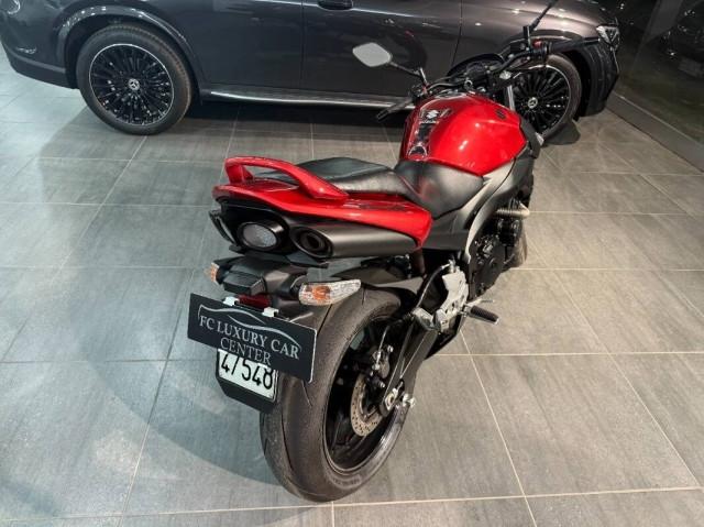 Suzuki GSR 600