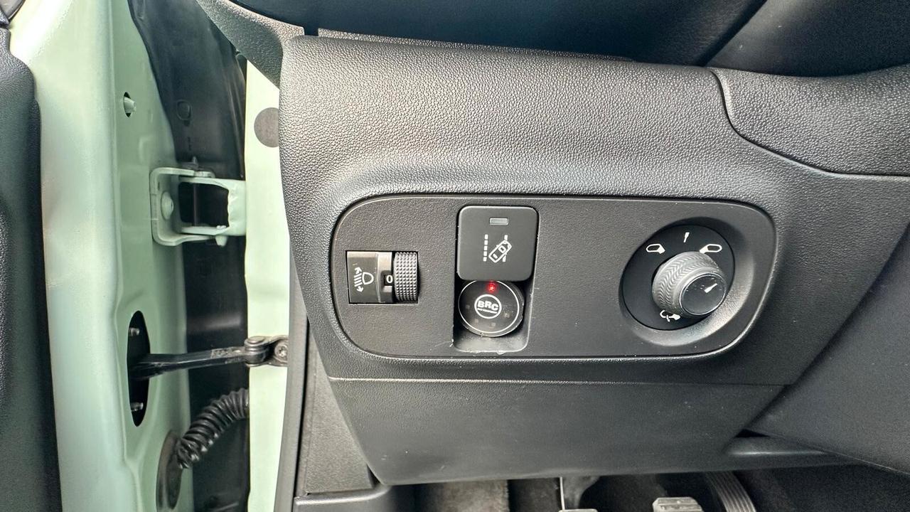 Citroen C3 PureTech 82 GPL Shine BOMBOLA VALIDA FINO A FINE 2028-UNICO PROPRIETARIO