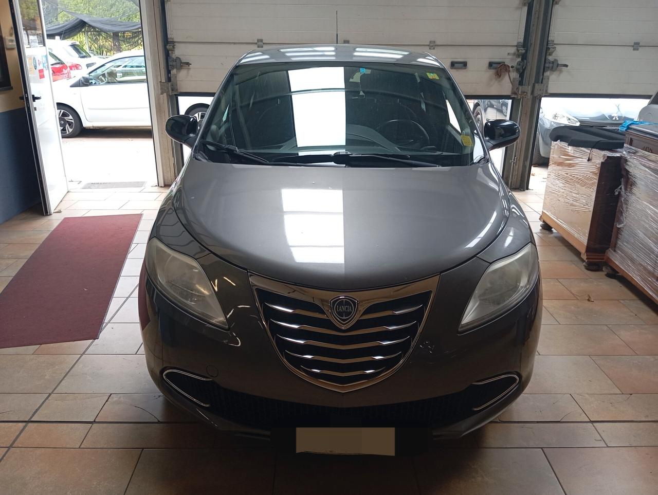 Lancia Ypsilon 1.2 69 CV Platinum permute