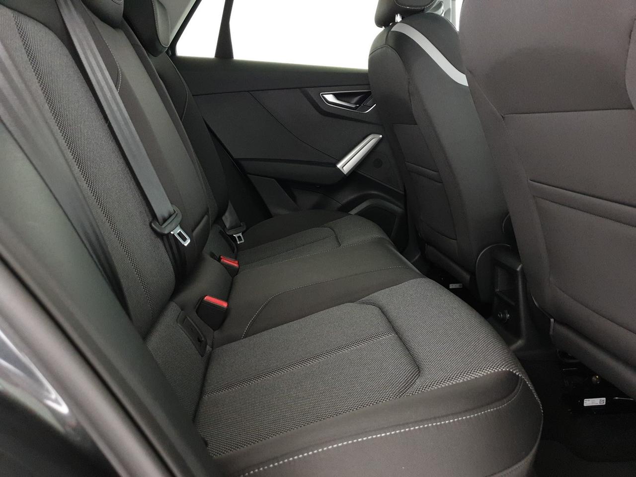 35TDI 150CV S tronic Identity Black