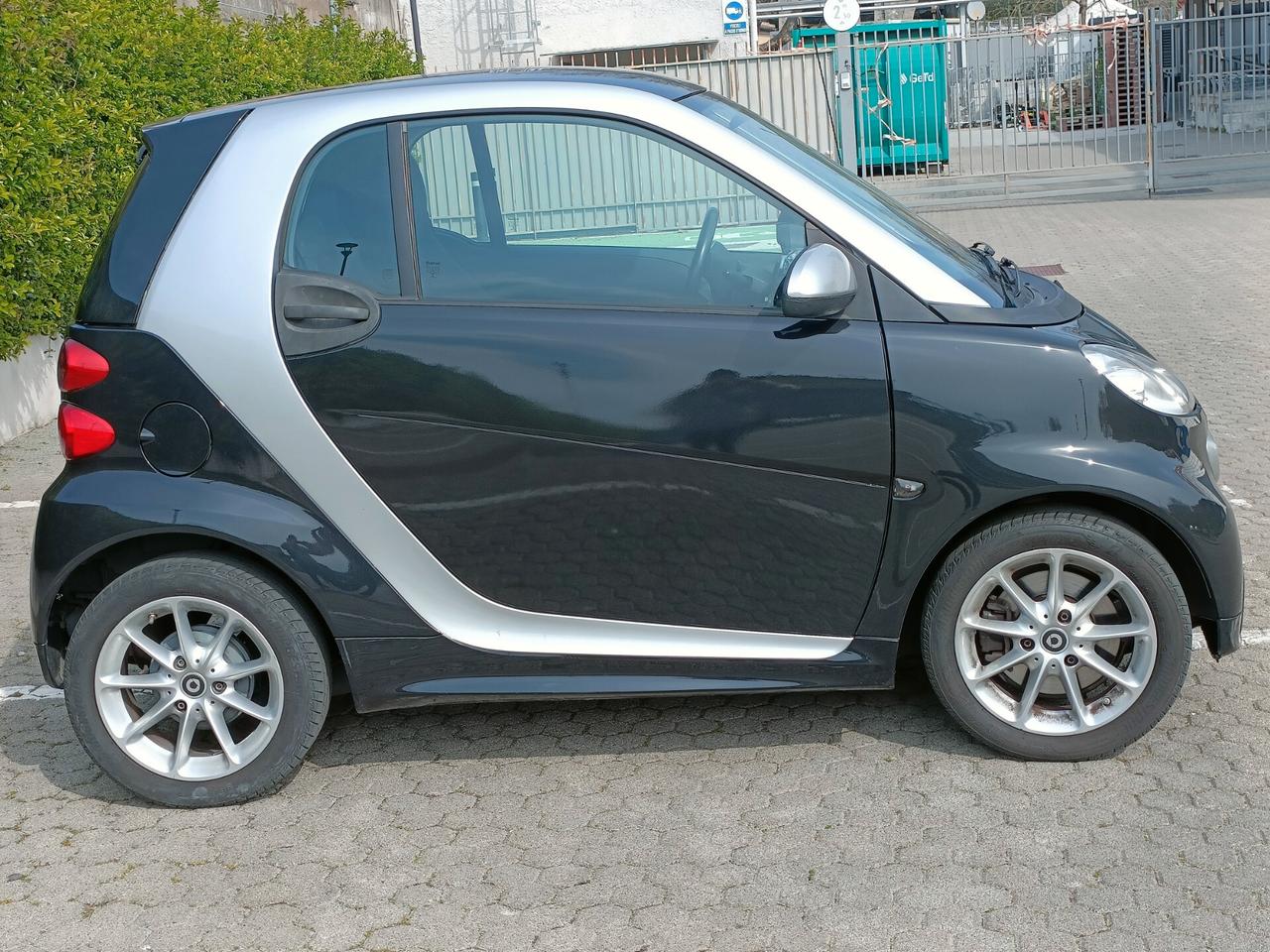Smart ForTwo 1000 62 kW coupé passion