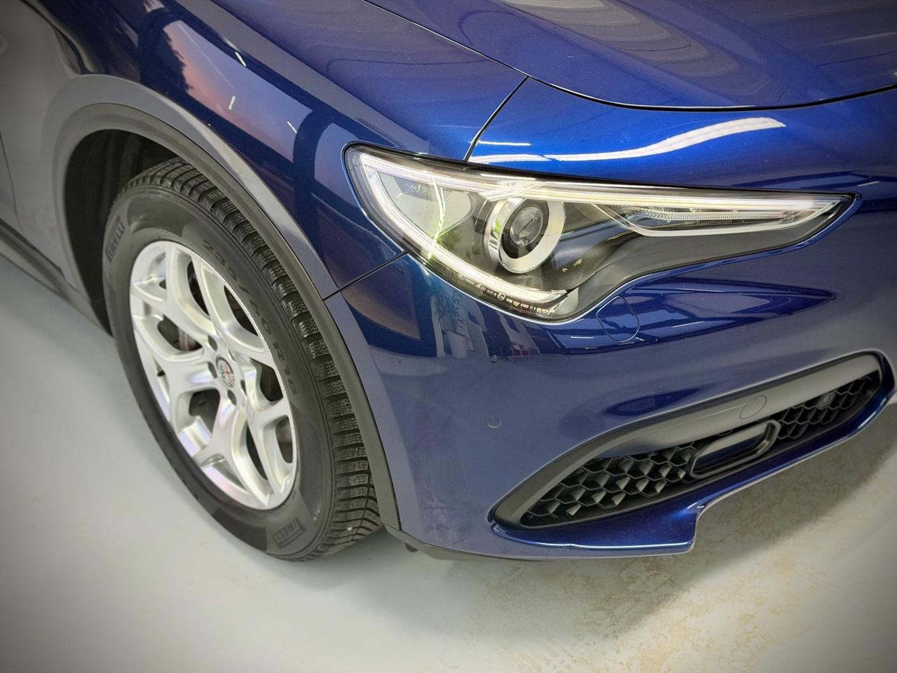Alfa Romeo Stelvio 2.2 Turbodiesel 160 CV AT8 RWD Executive