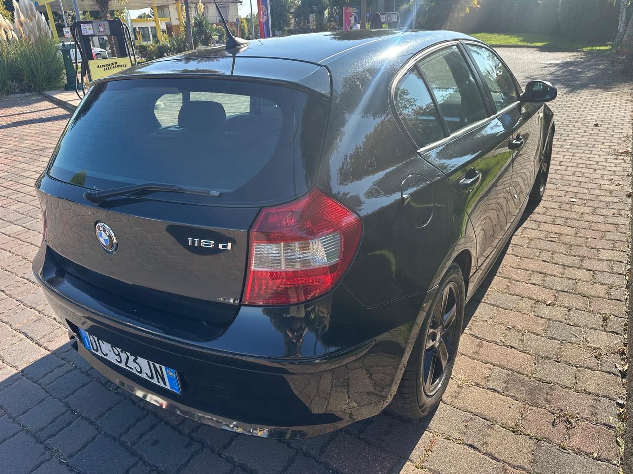 Bmw 118 diesel 2.0 NEOPATENTATI 2006