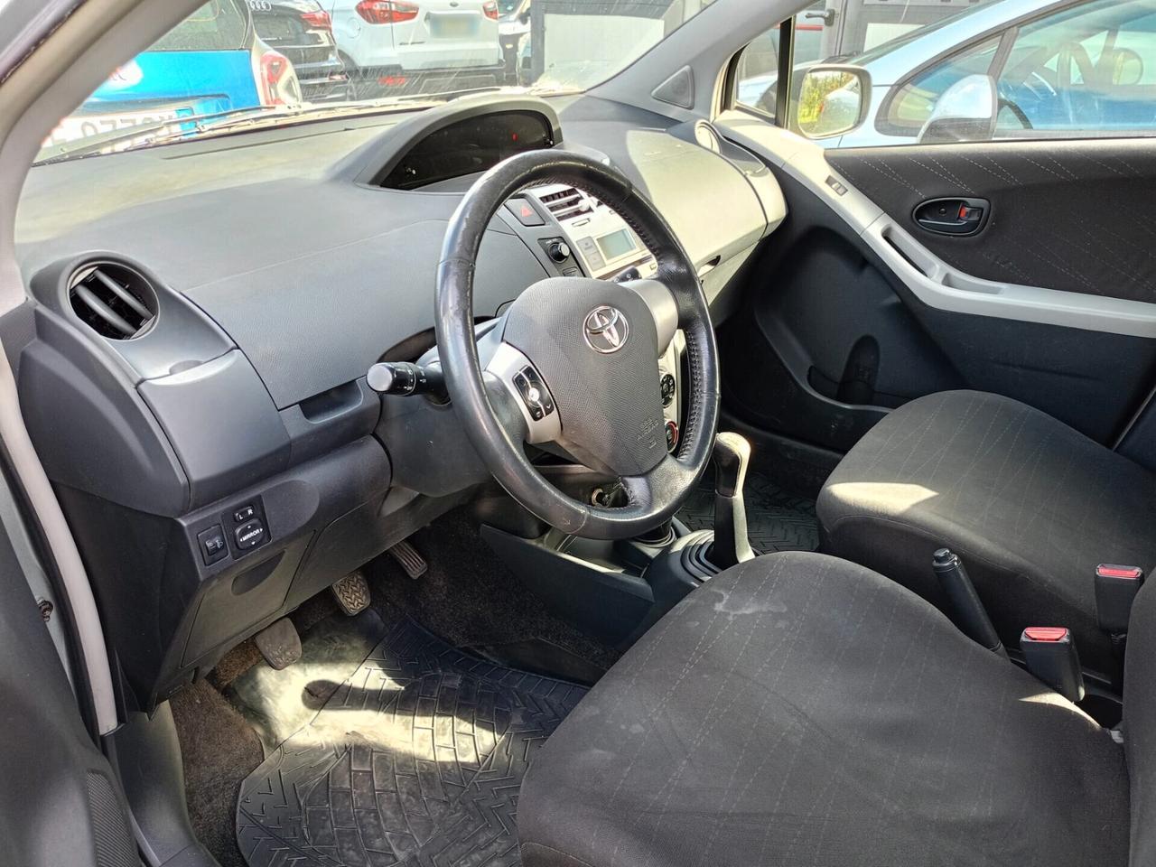 TOYOTA YARIS 3 PORTE