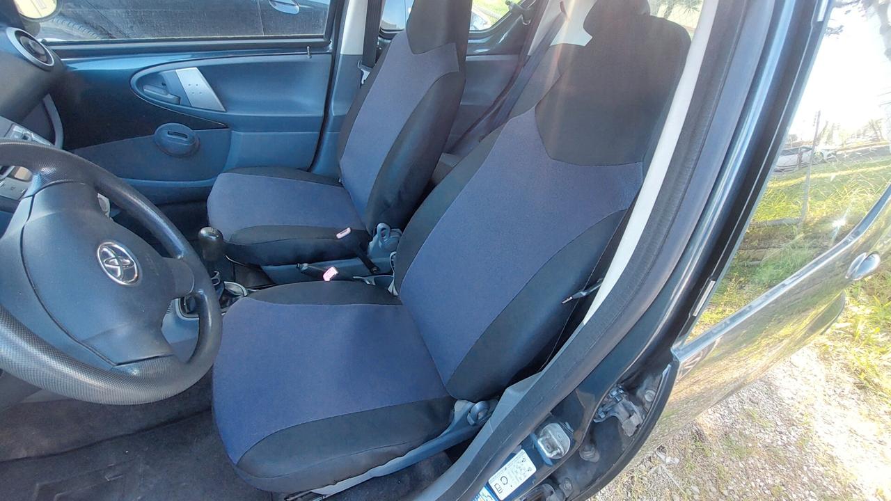 Toyota Aygo 1.0 12V VVT-i 5 porte Sol