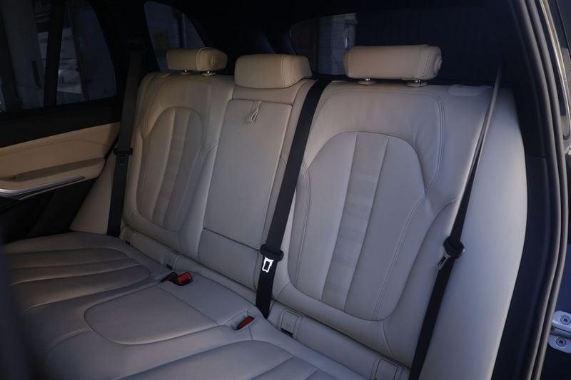 BMW X5 BMW X5 xDrive 30d MH48V Msport autom. 210KW ANNO 2021