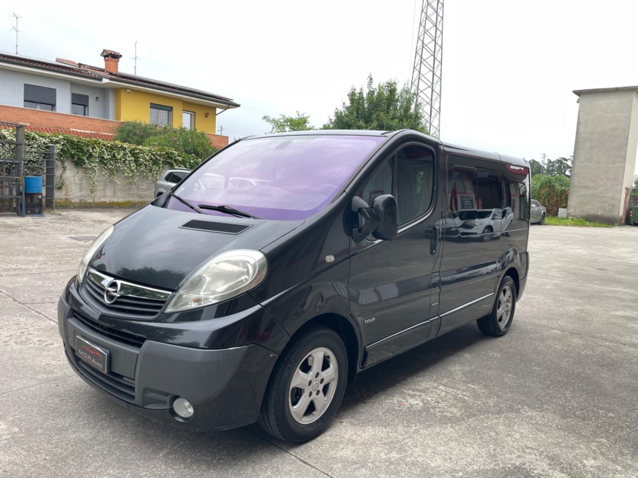 Opel Vivaro 27 2.5 CDTI PC-TN Tour Cosmo