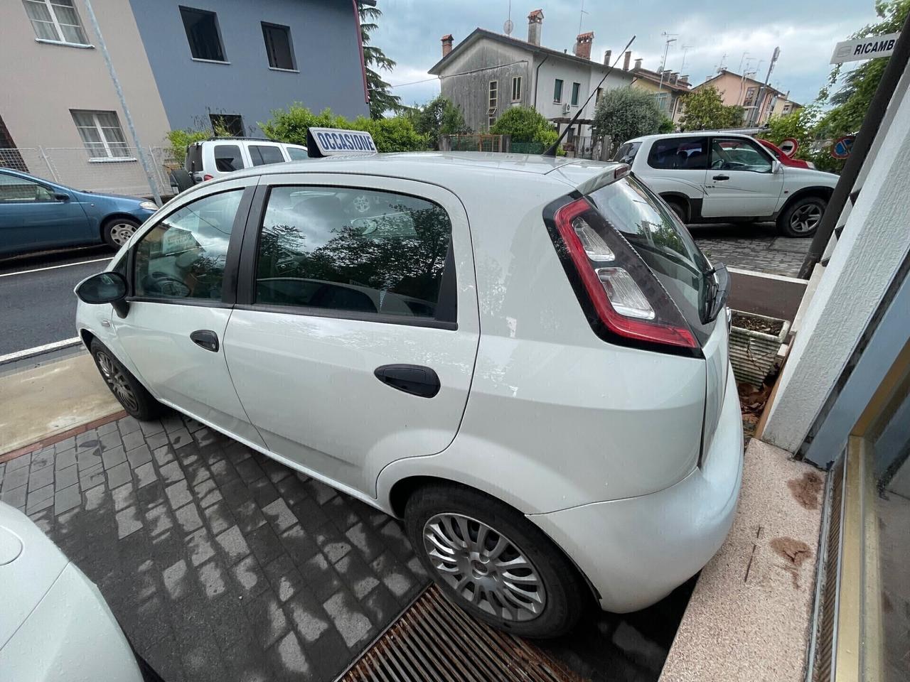 Fiat Punto 1.3 MJT II 75 CV 5 porte Street