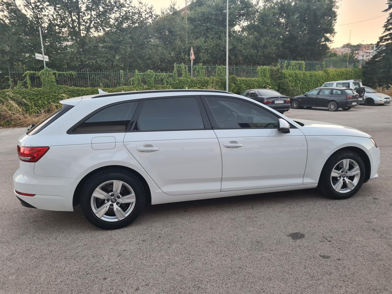 Audi A4 Avant 2.0 TDI 150 CV ultra Business