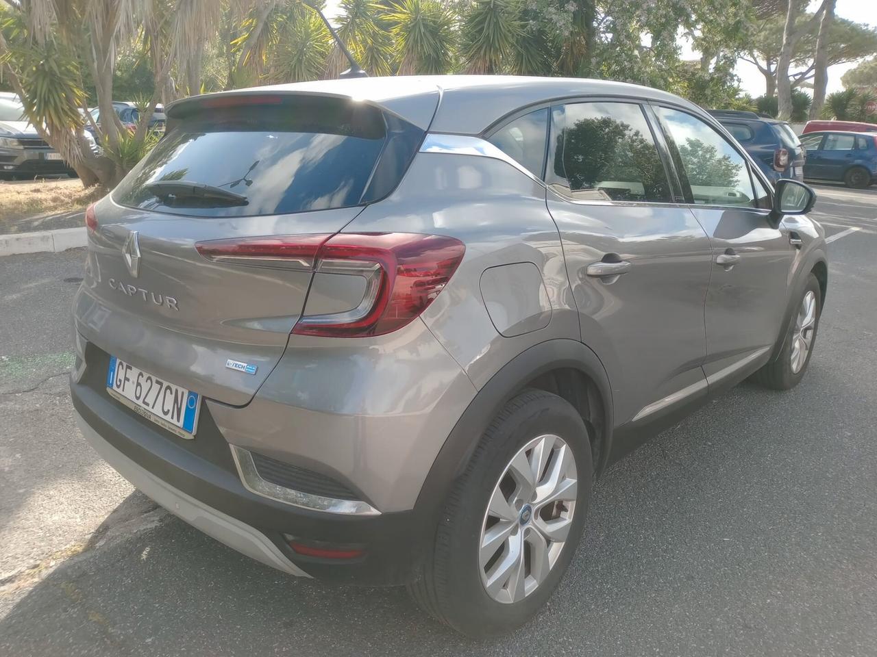 Renault Captur Mild Hybrid 140 CV Business