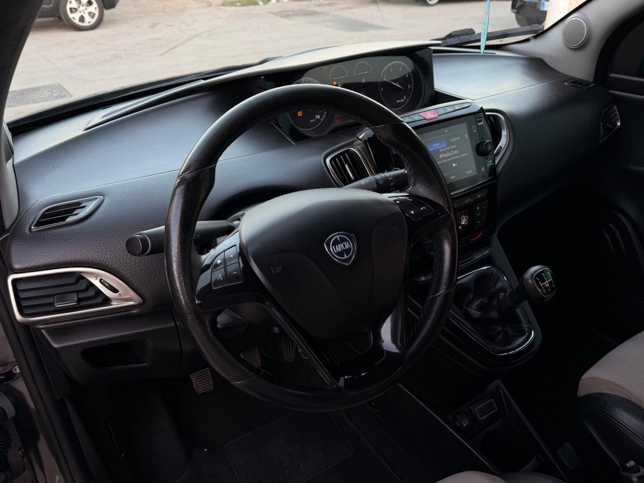 Lancia Ypsilon 1.3 MJT 95Cv PLATINUM IPER FULL