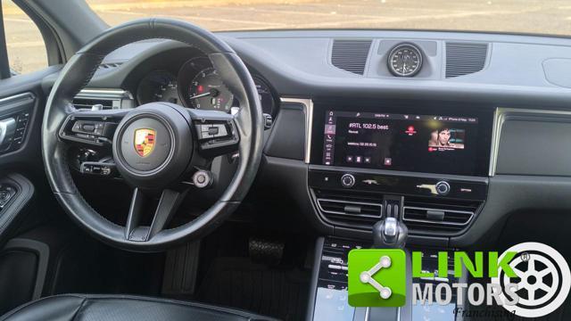 PORSCHE Macan 2.0 T
