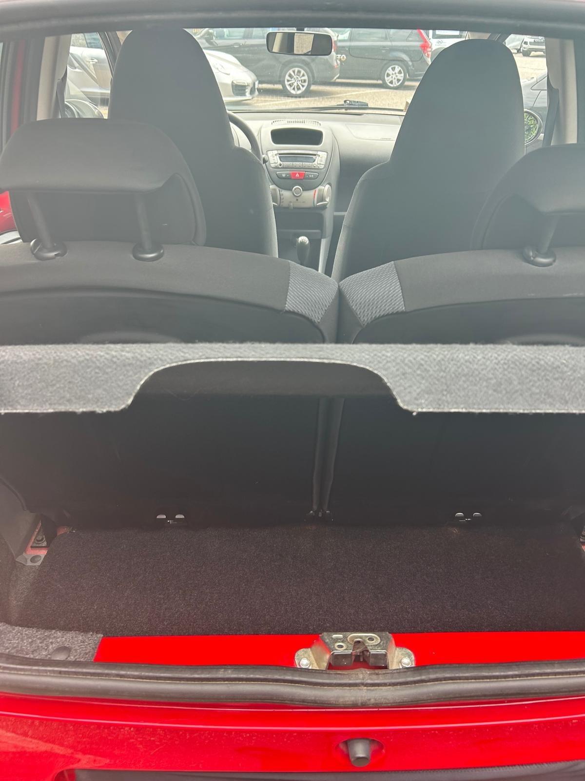 Toyota Aygo 1.4 turbodiesel 5 porte Sol