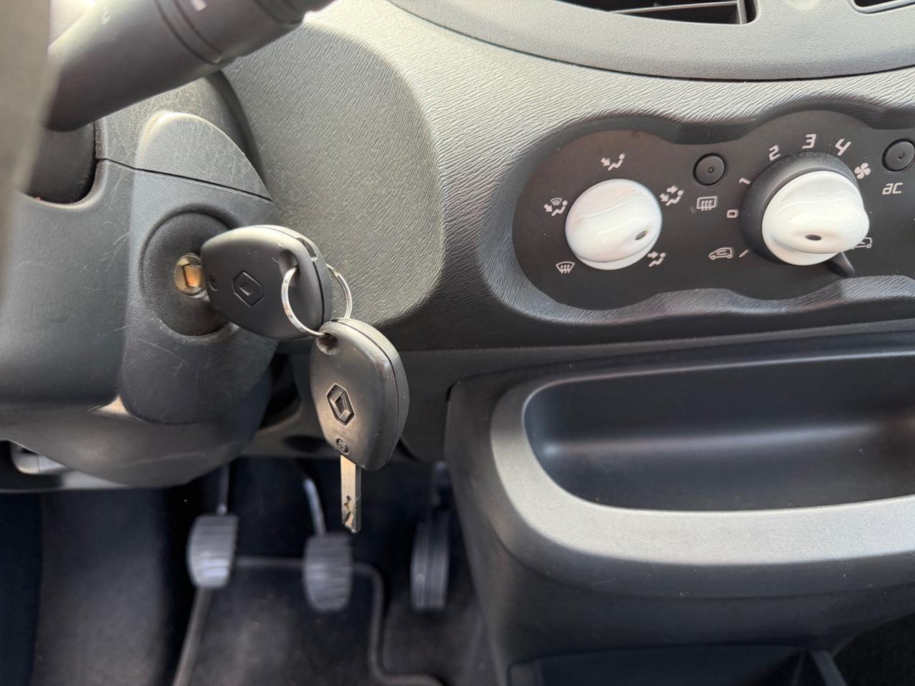 Renault Twingo 1.2 16V LEV Yahoo!