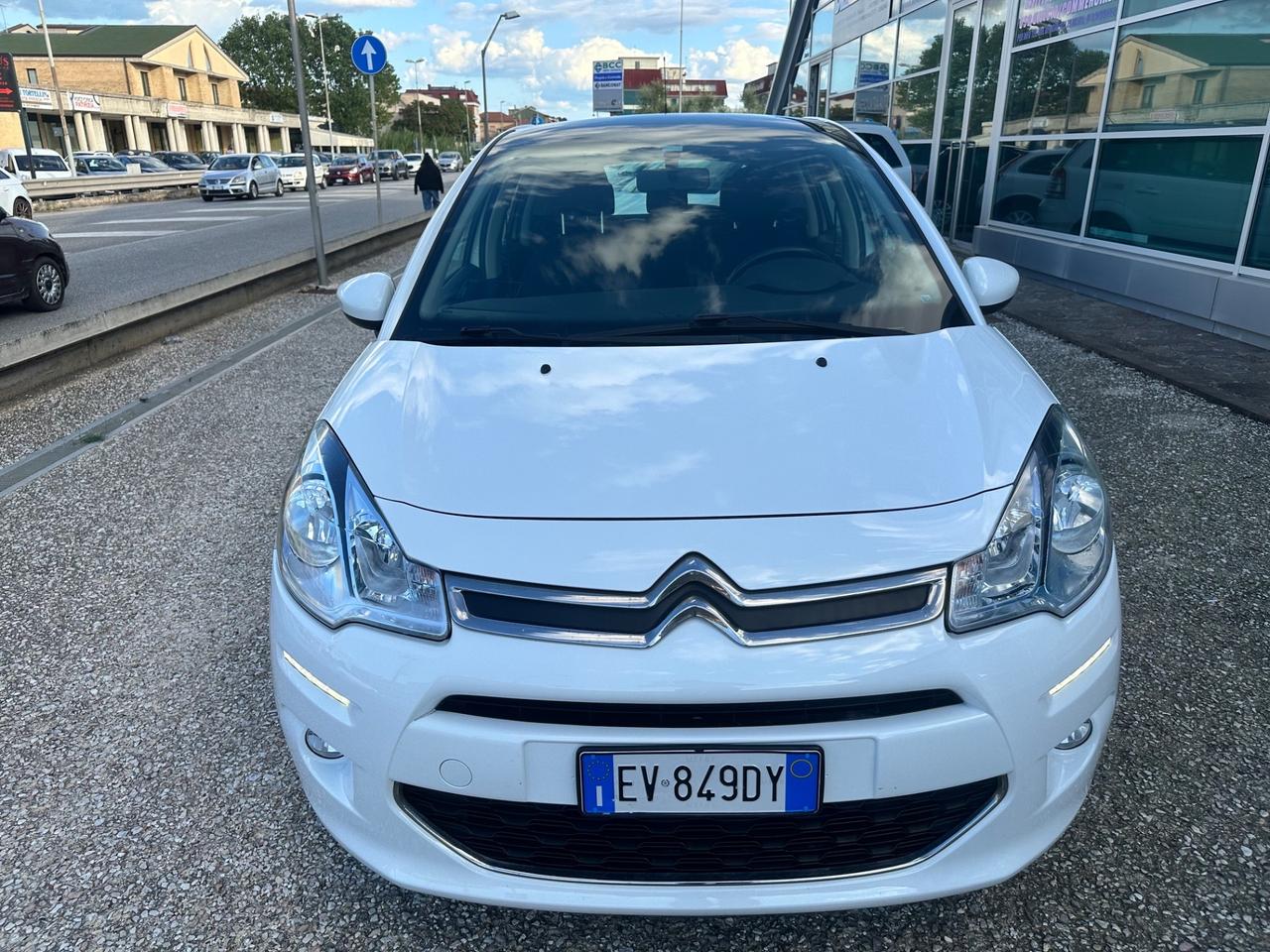 Citroen C3 PureTech 82 Exclusive 1.2 metano casa madre