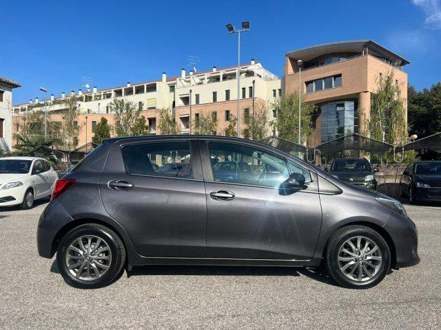 TOYOTA Yaris 1.0 5 porte Lounge UNICO PROPRIETARIO