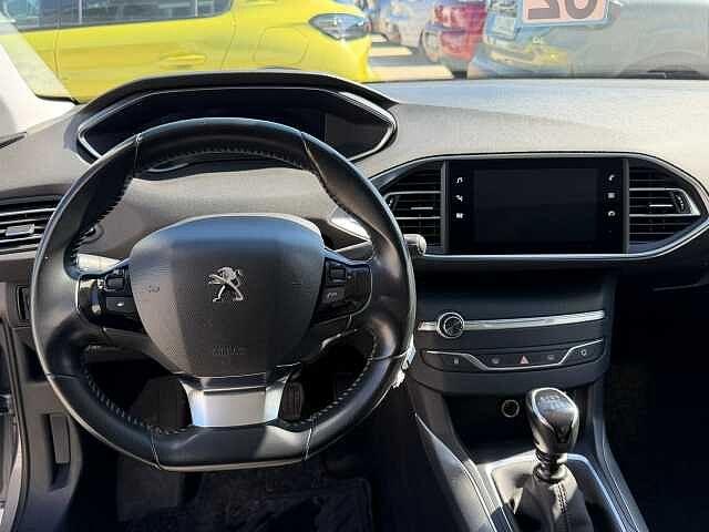 Peugeot 308 BlueHDi 130 S&S SW Allure