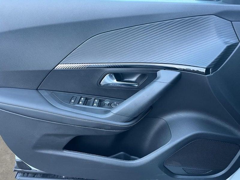 Peugeot 2008 2008 PureTech 100 S&S Allure KM0