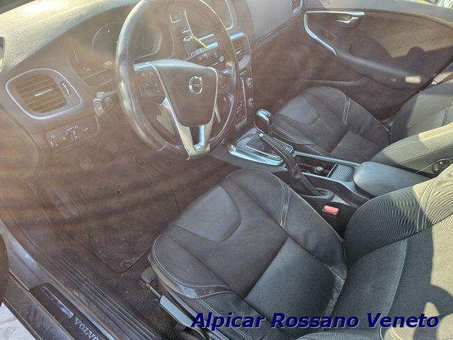 VOLVO V40 D2 'eco' Momentum