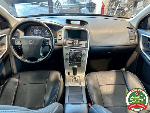 VOLVO XC60 2.4 D AWD Momentum
