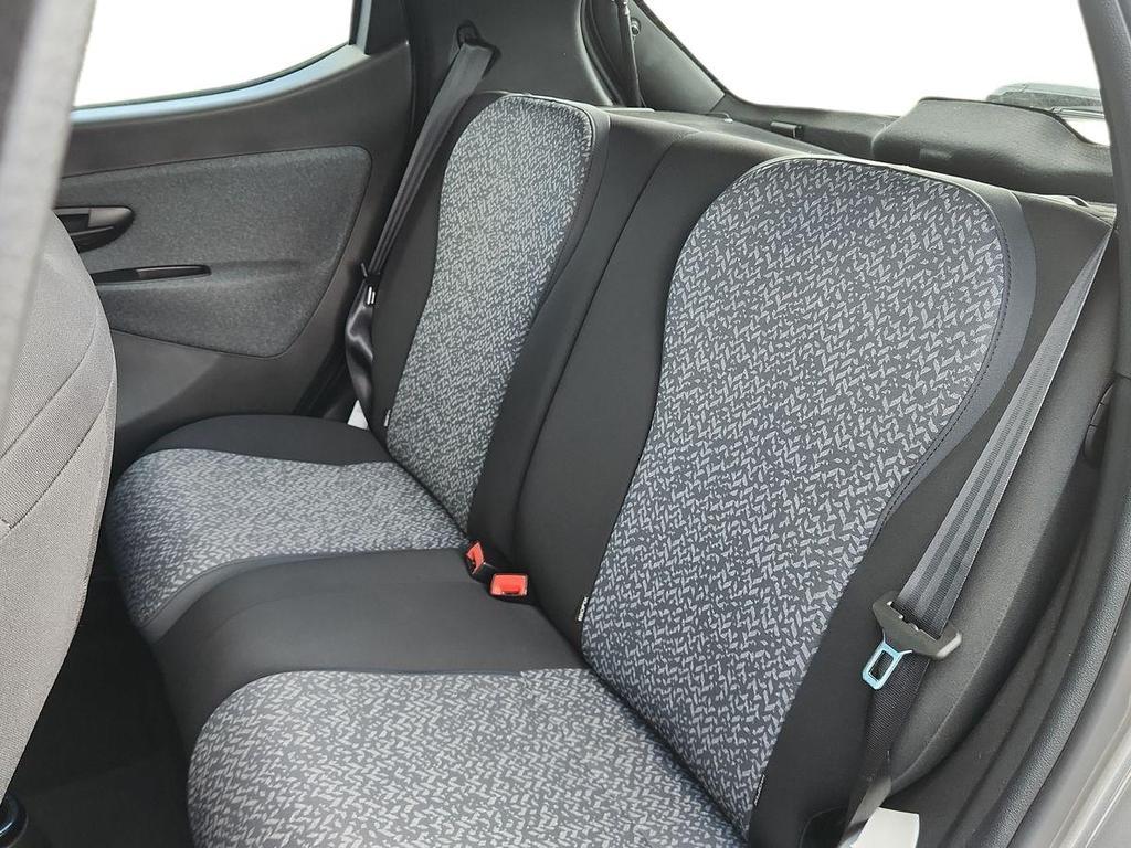 Lancia Ypsilon 1.0 hybrid Silver s&s 70cv