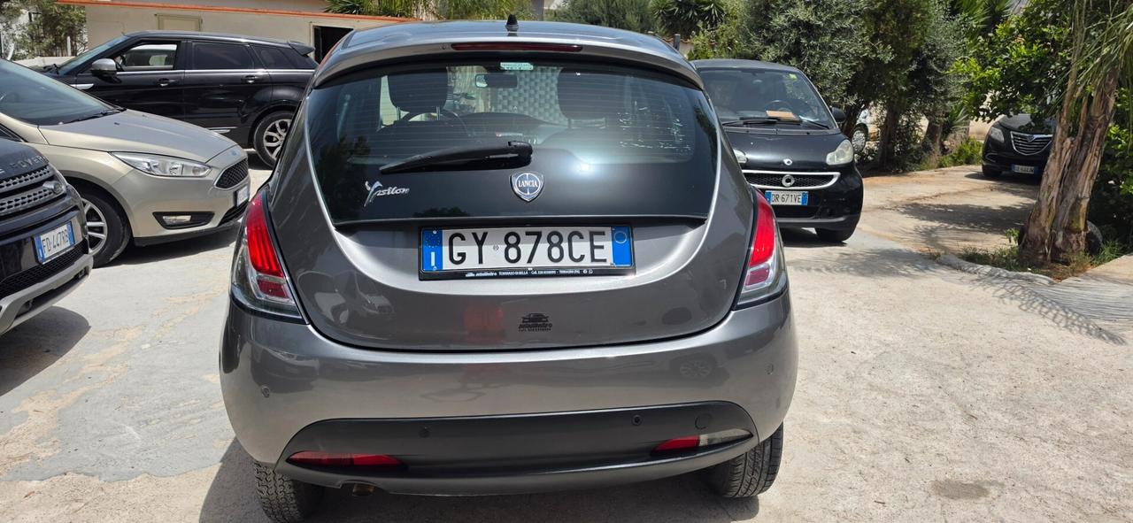 Lancia Ypsilon YPSISILON 0.9 TWINAIR ECOCHIC GOLD