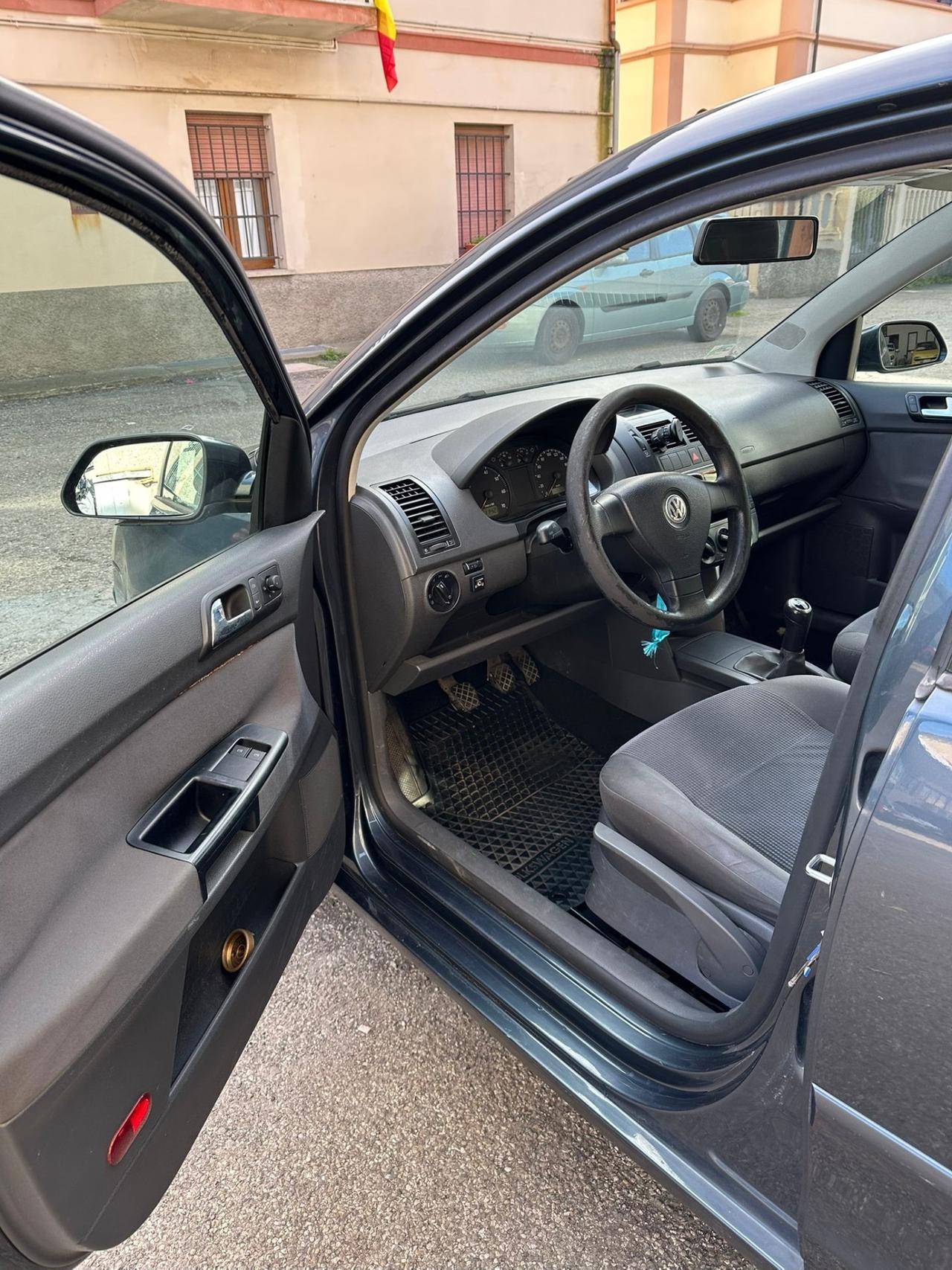 Volkswagen Polo 1.4/80CV 16V 5p. Comfort. BiFuel G