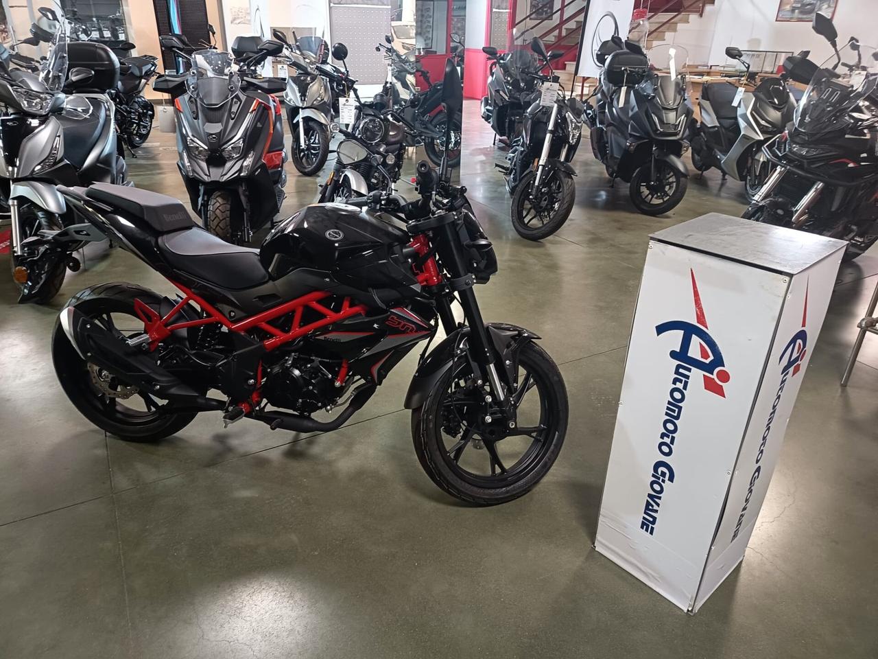 Benelli BN 125